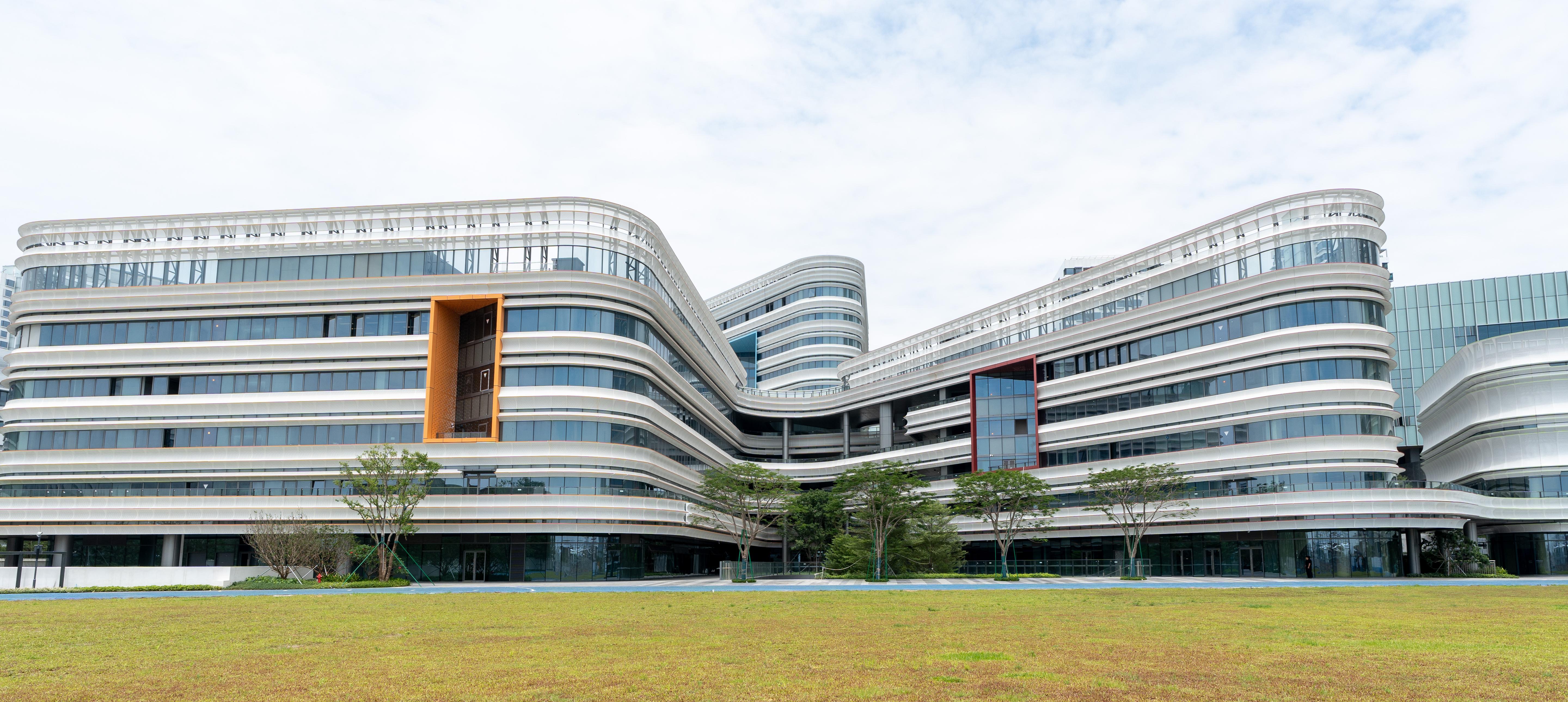 深圳国际学校明湾学校教学楼外立面